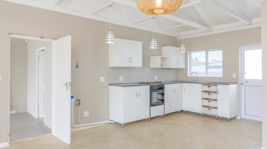 To Let 3 Bedroom Property for Rent in Struisbaai Western Cape